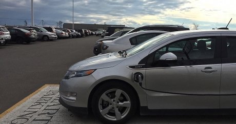 Vancouver sets fees for public electric car chargers