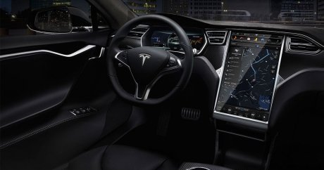 Tesla gets its driver to hospital with Autopilot