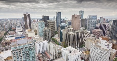 Foreign buyers flee Vancouver after new tax introduced