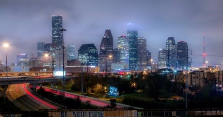 Higher gas prices in store for Canadians this week because of Hurricane Harvey